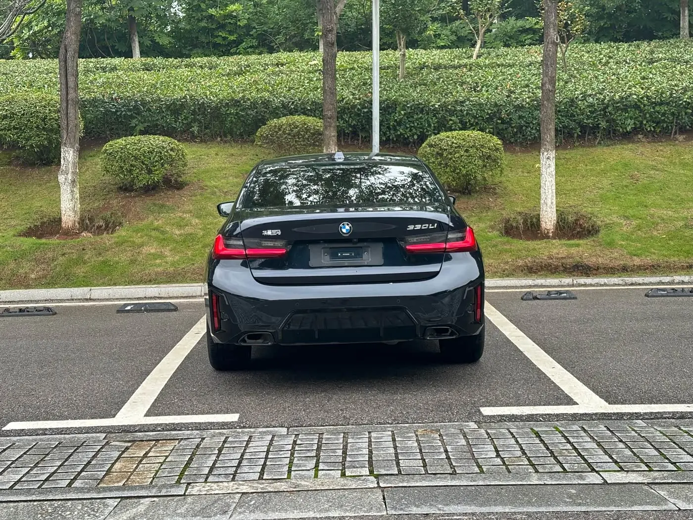 BMW 3 Series 2025 — Photo 11/12