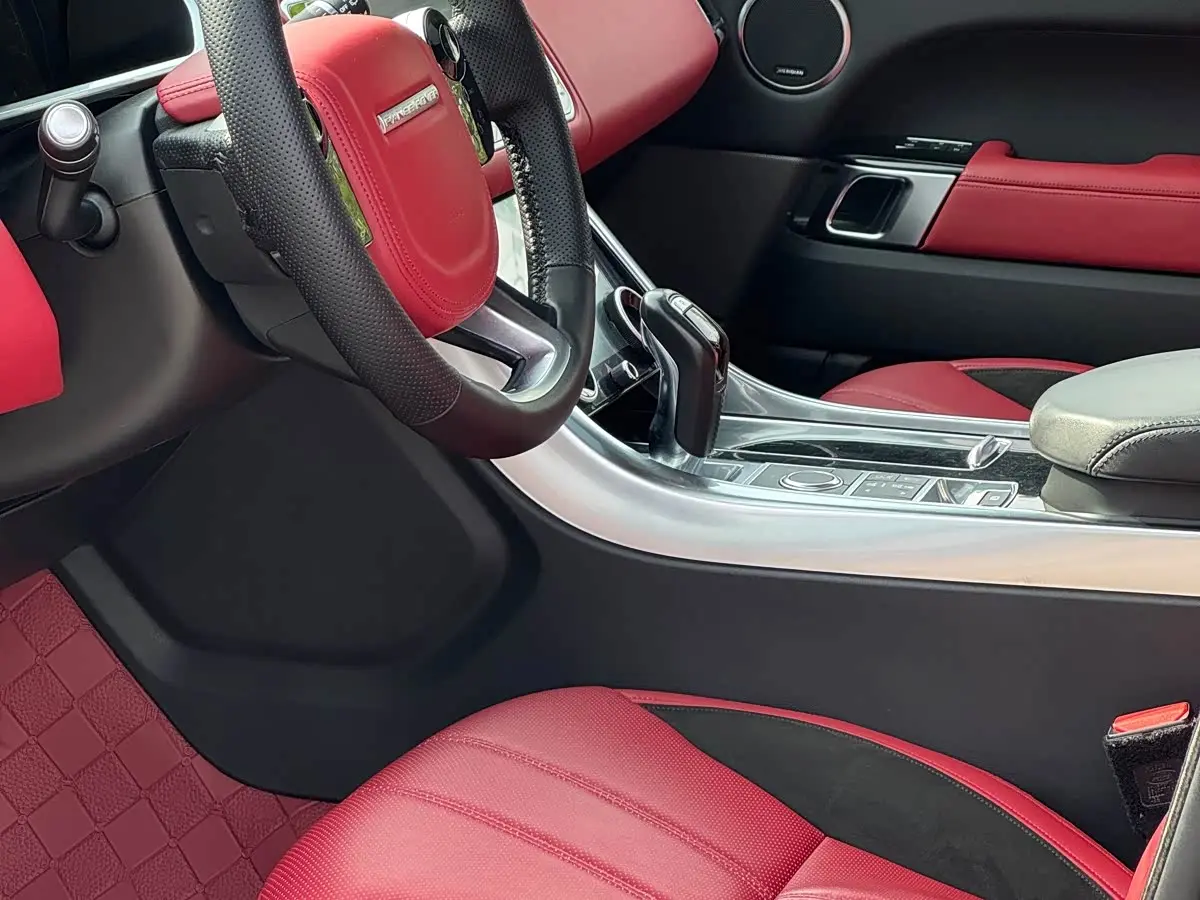 Land Rover Range Rover Sport 2017 — Photo 8/17