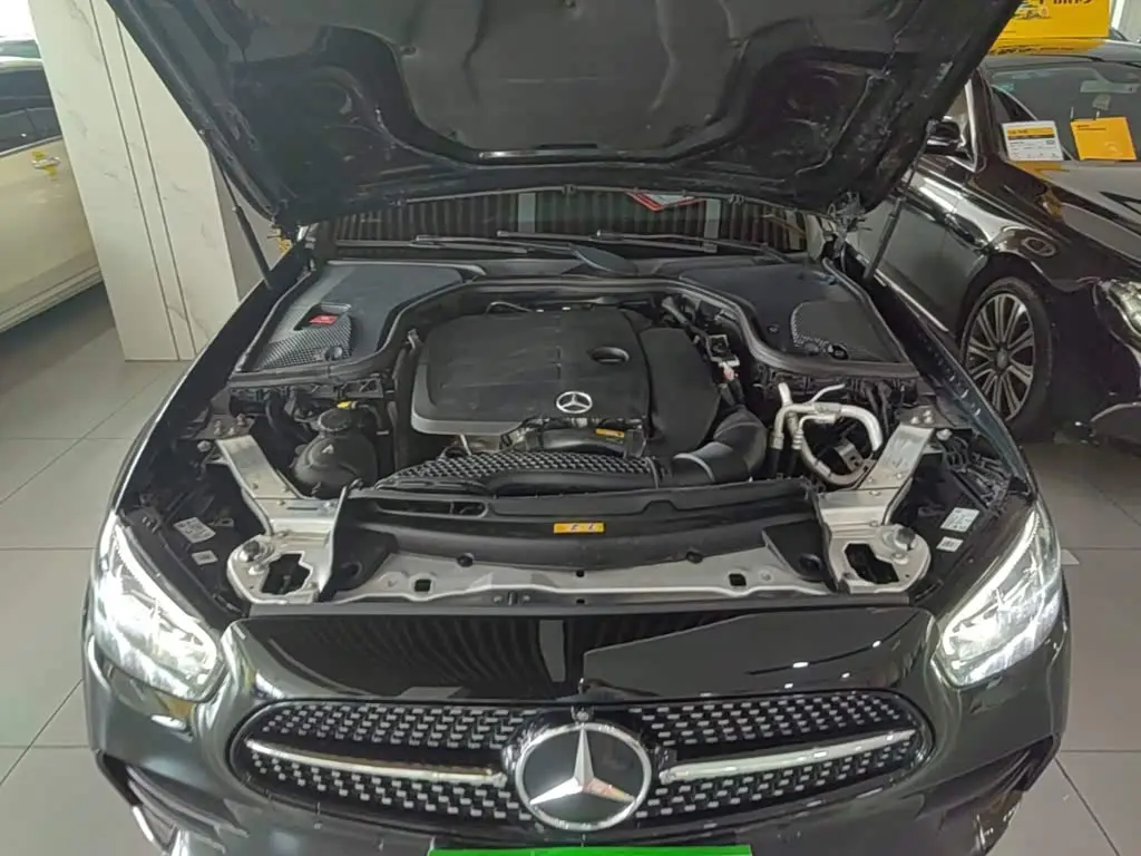 Mercedes-Benz E-Class 2022 — Фото 20/20