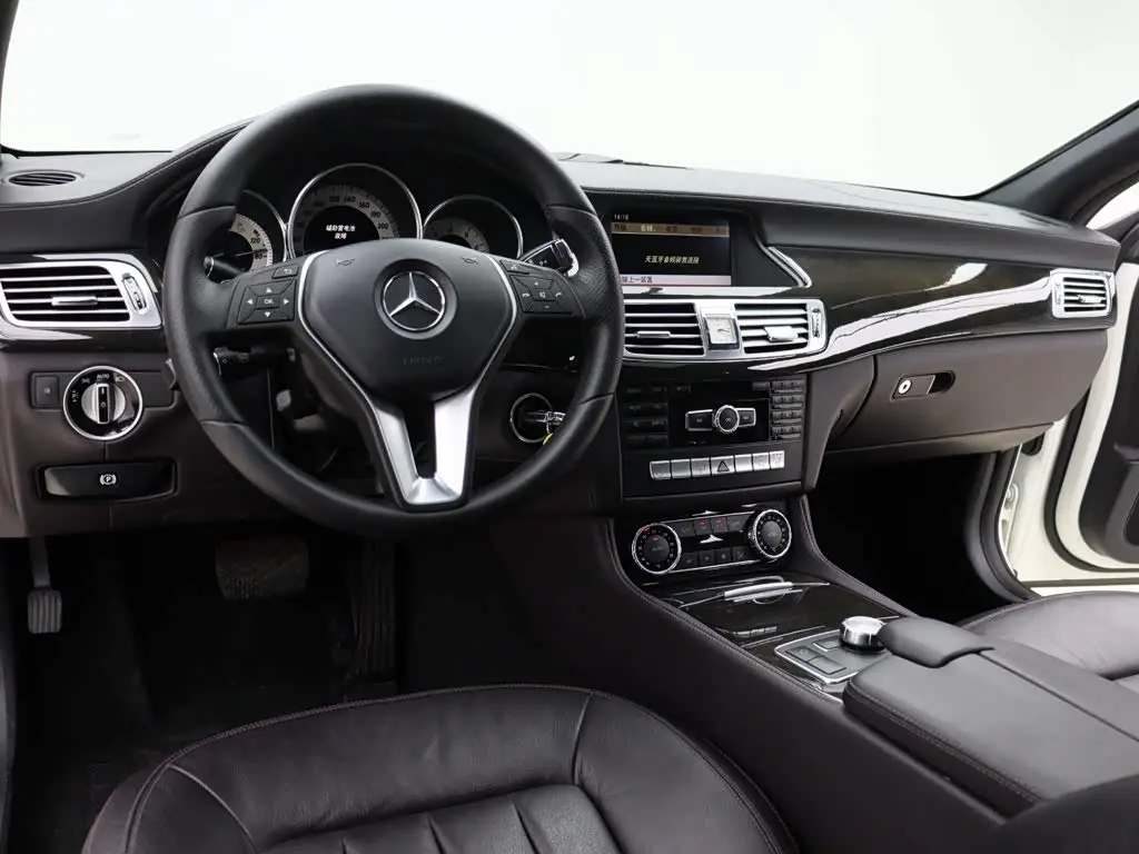 Mercedes-Benz CLS 2013 — Photo 4/20