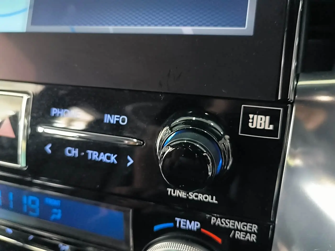 Toyota Alphard 2020 — Фото 16/20