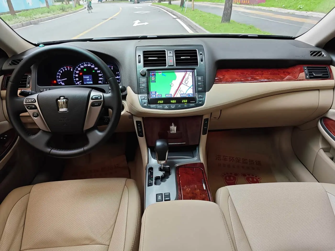 Toyota Crown 2014 — Фото 5/17