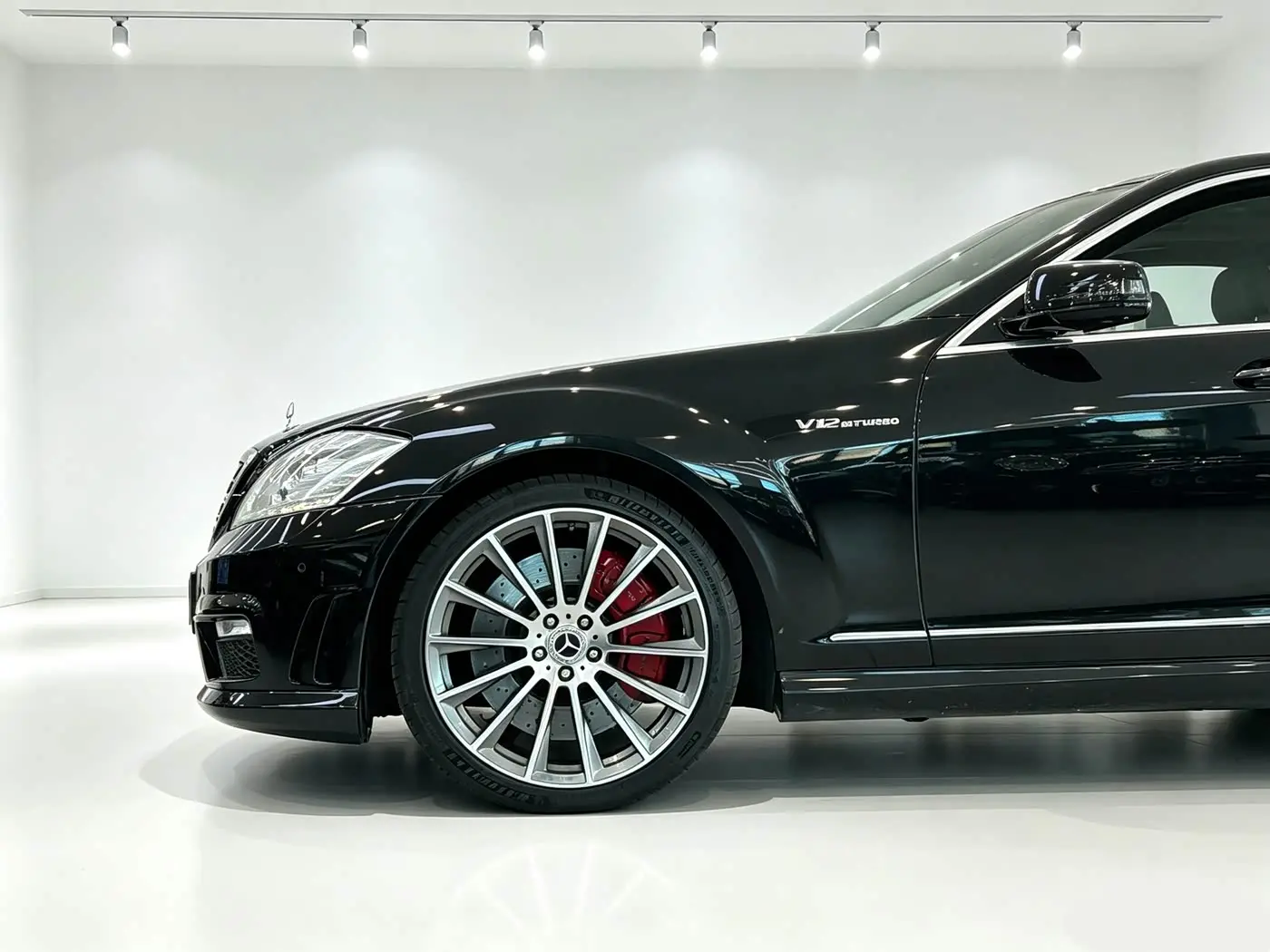 Mercedes-Benz S-Class AMG 2010 — Photo 6/16