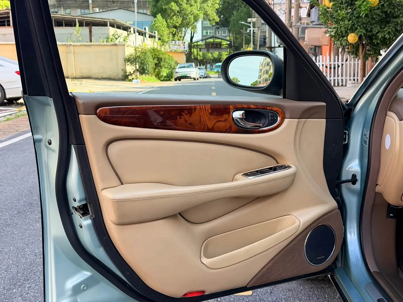 Jaguar XJ 2006 — Şəkil 15/20