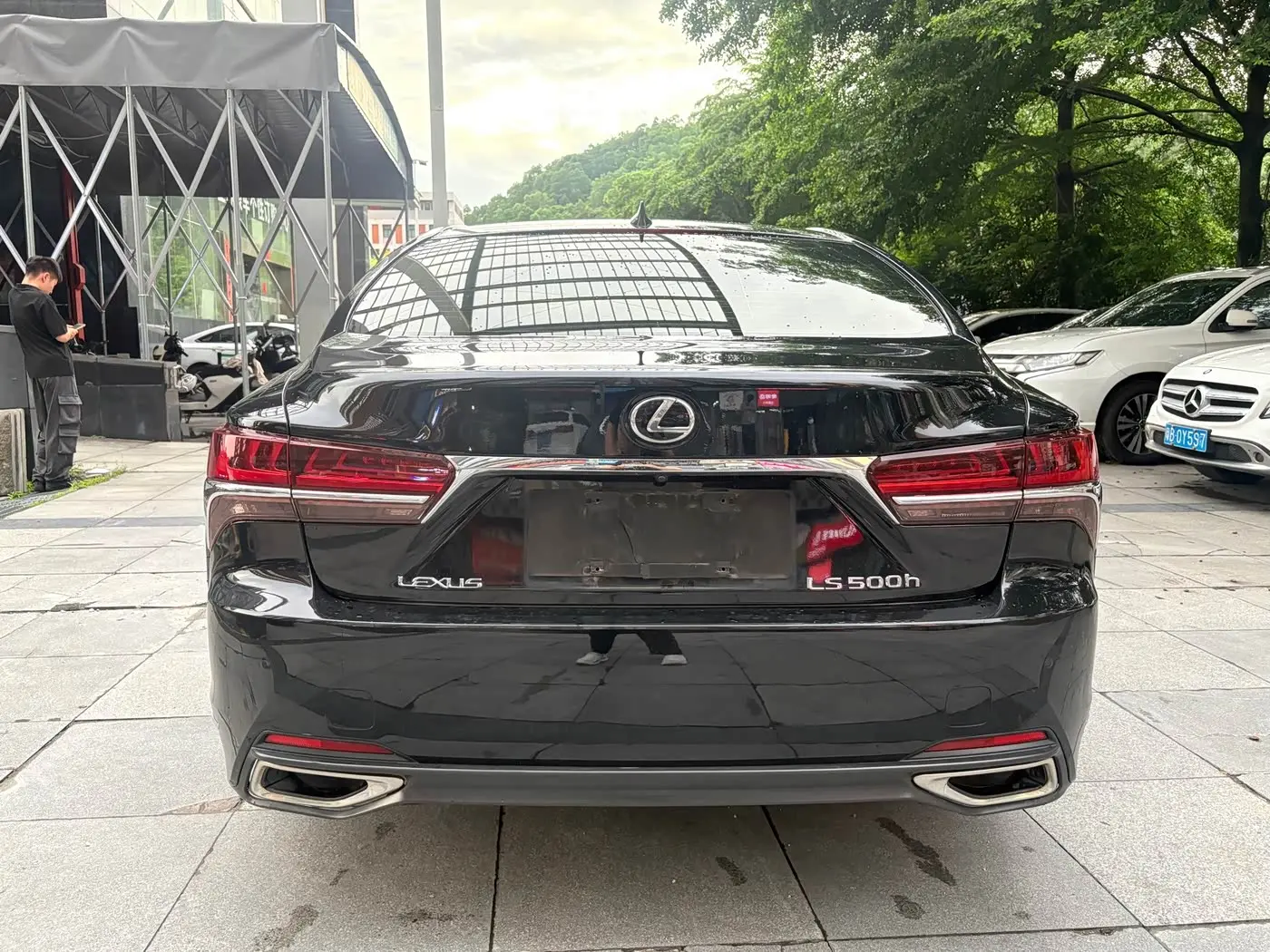 Lexus LS 2019 — Photo 8/9