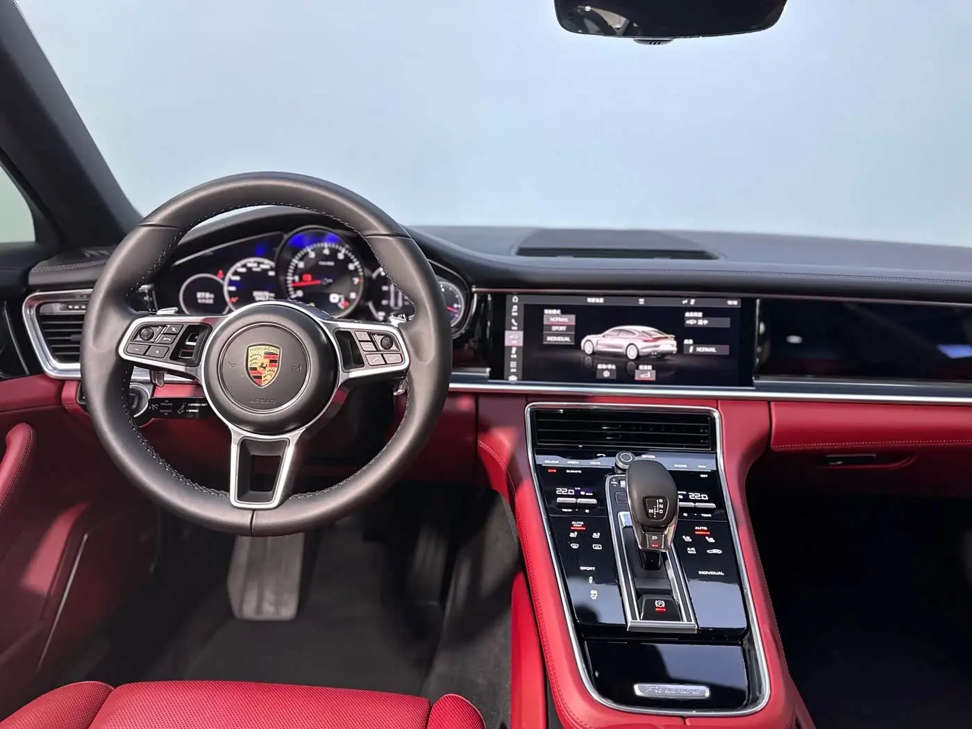 Porsche Panamera 2019 — Фото 16/20