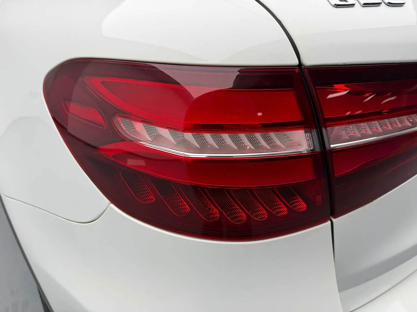 Mercedes-Benz GLC 2018 — Фото 14/20