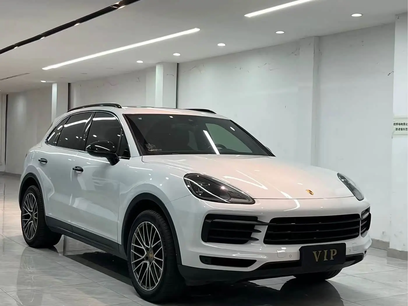 Porsche Cayenne 2018 — Photo 3/9