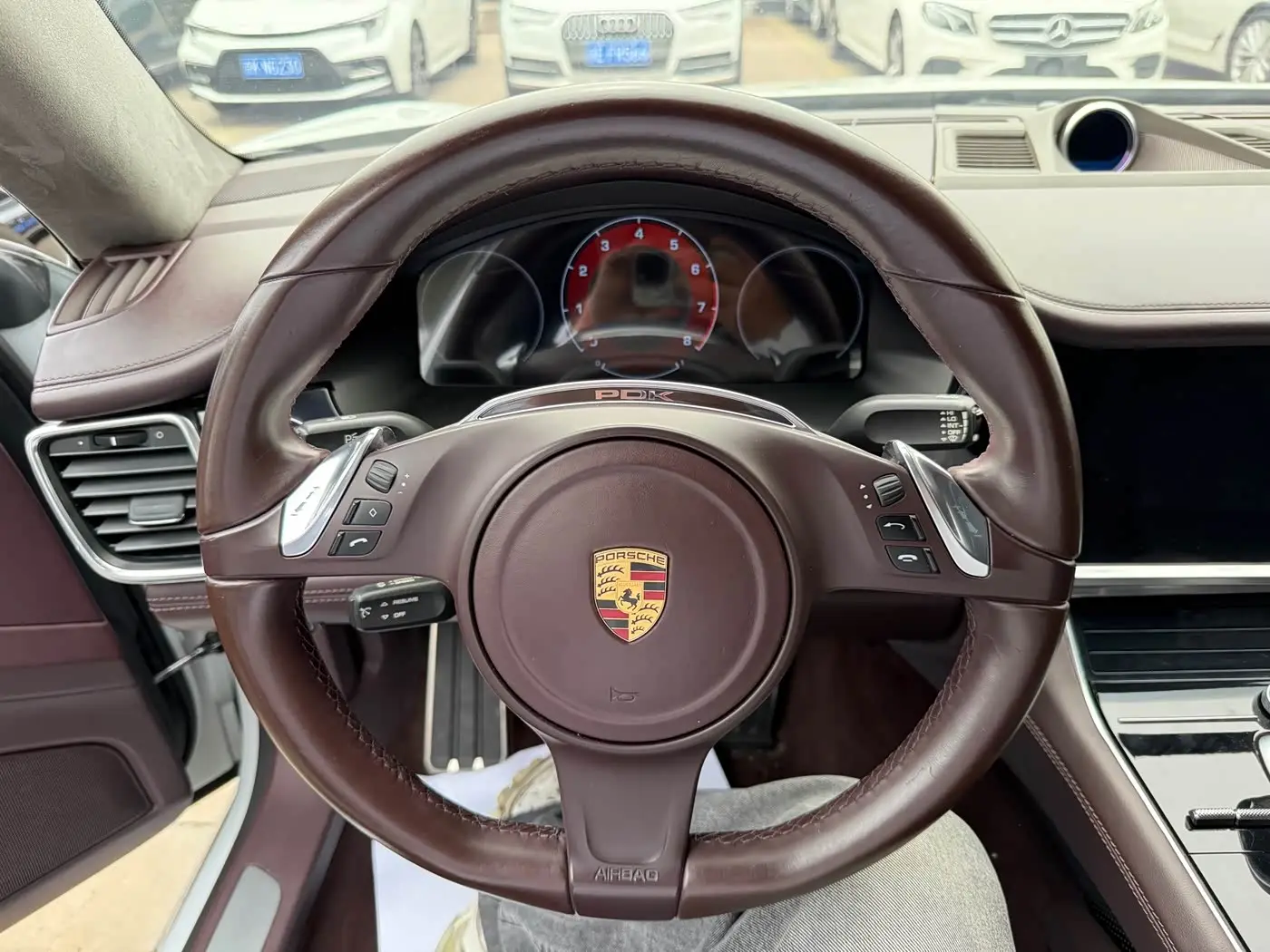 Porsche Panamera 2016 — Şəkil 7/17