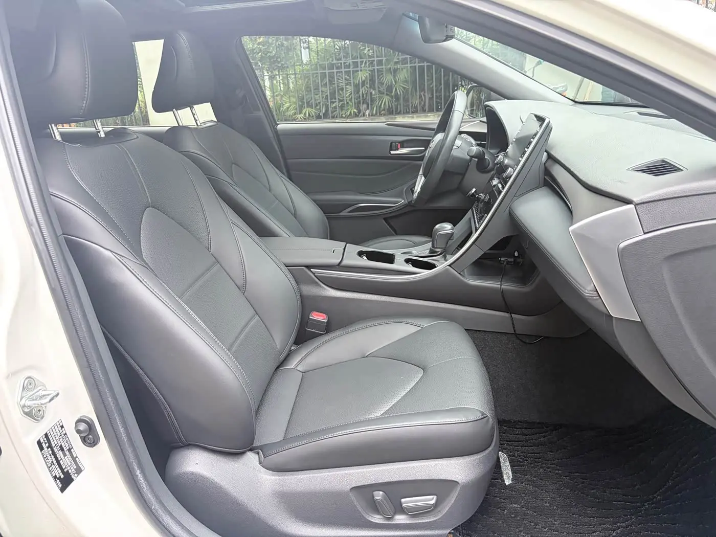 Toyota Avalon 2019 — Фото 17/20