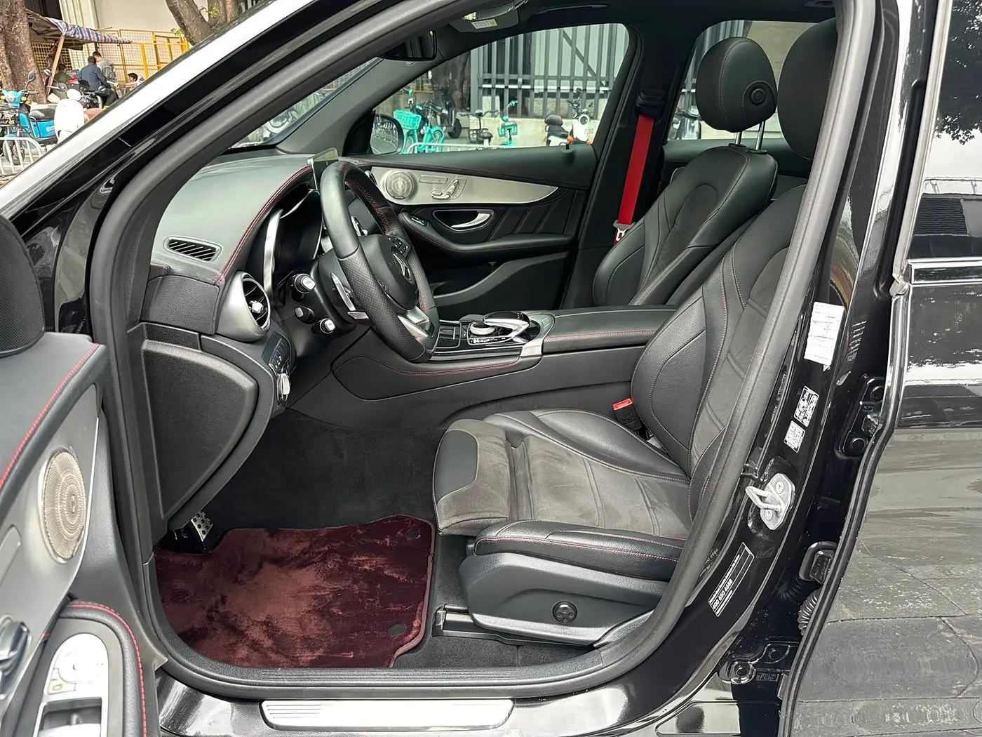 Mercedes-Benz GLC AMG 2018 — Photo 5/14