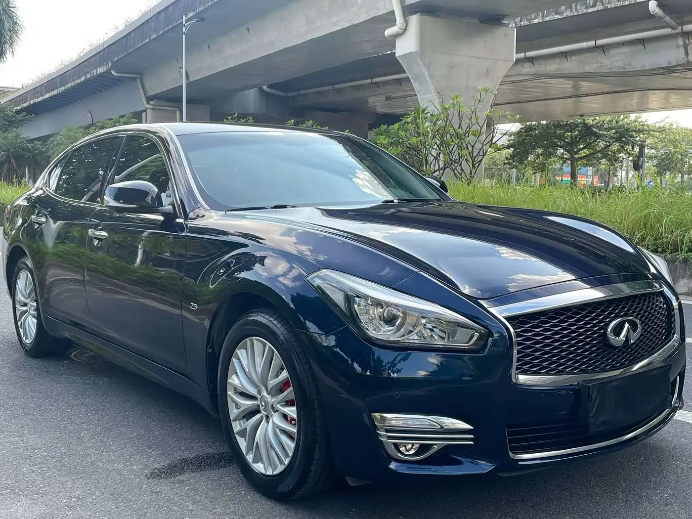 Infiniti Q70 2018 — Фото 3/7