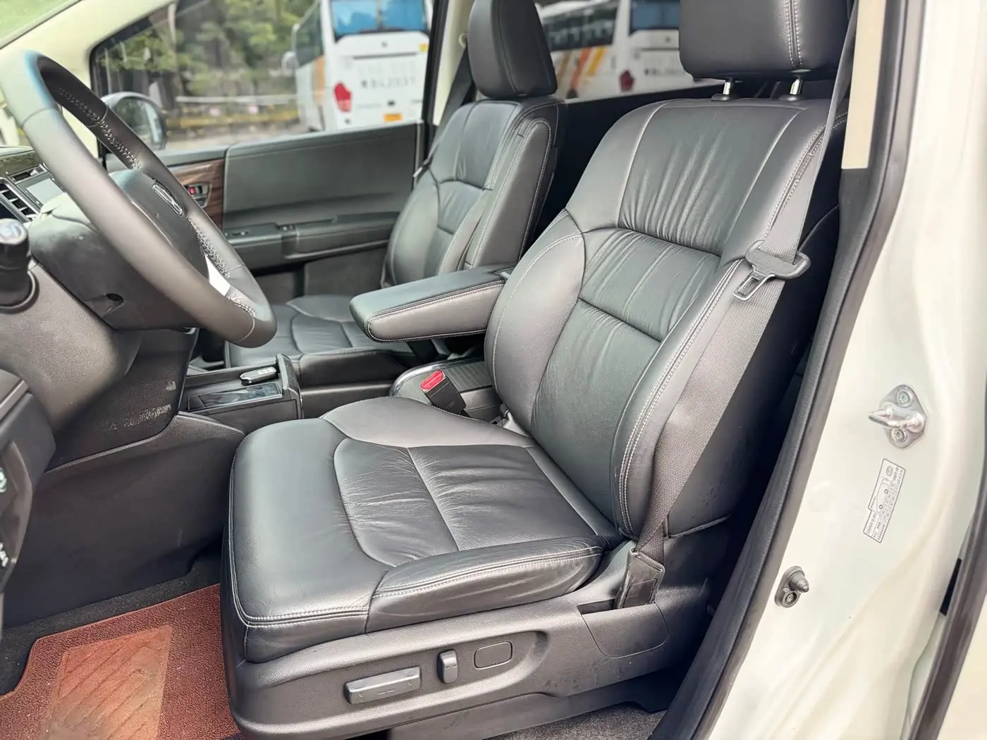 Honda Elysion 2017 — Photo 17/20