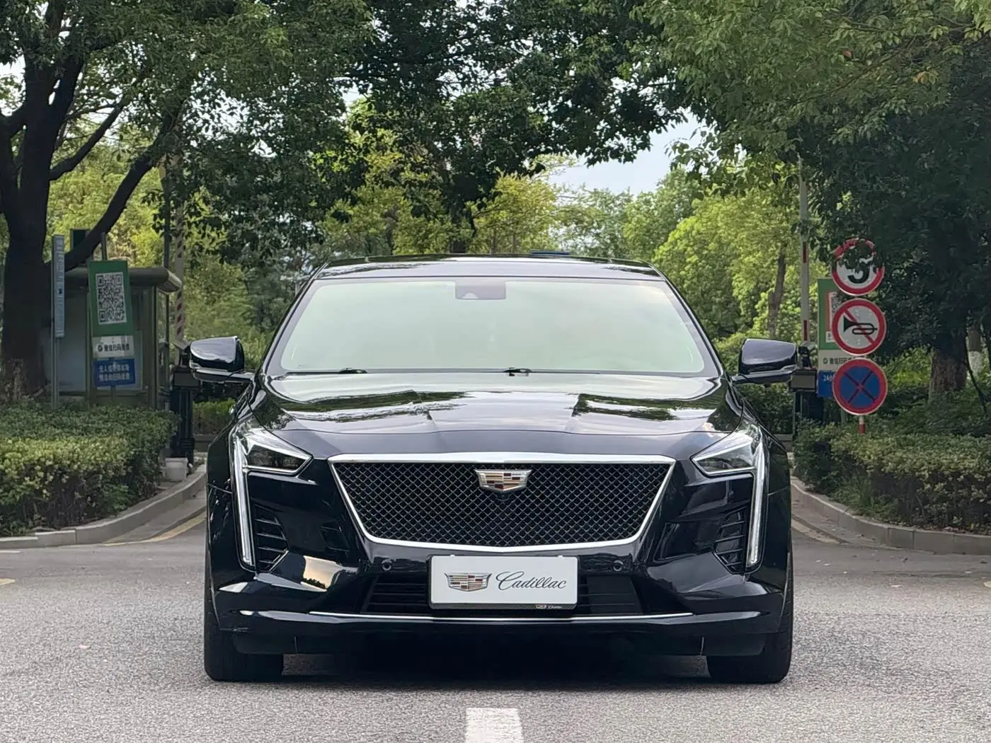 Cadillac CT6 2023 — Фото 3/20