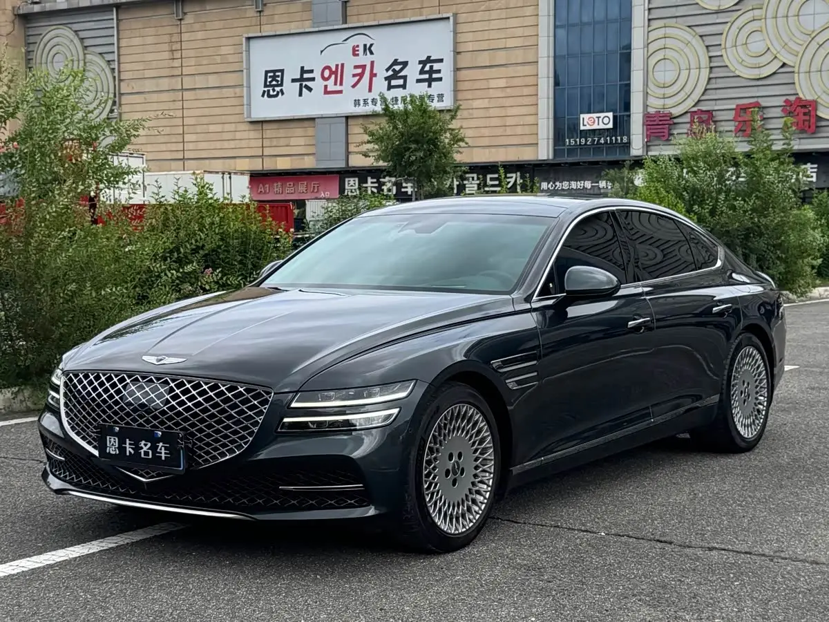 Genesis G80 2023 — Photo 1/19