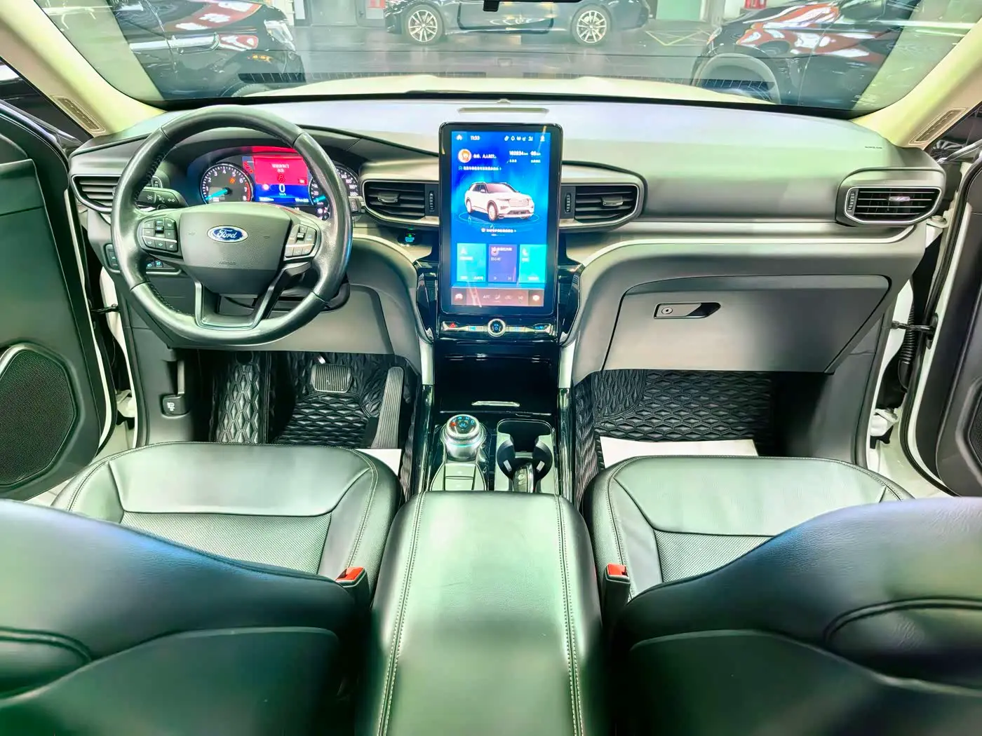 Ford Explorer 2020 — ფოტო 5/9