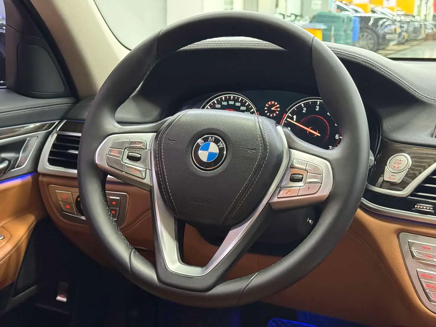BMW 7 Series 2017 — Photo 13/16