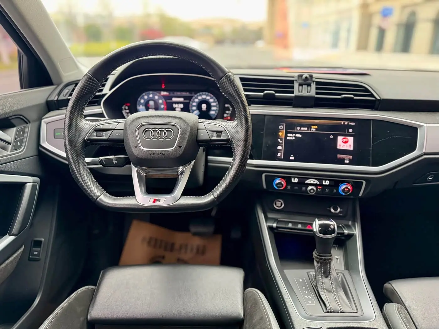 Audi Q3 Sportback 2021 — Фото 6/9