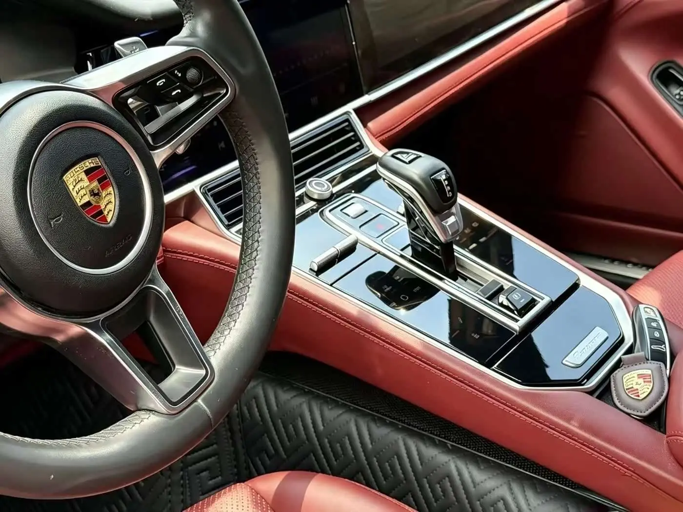 Porsche Panamera 2010 — Şəkil 10/13