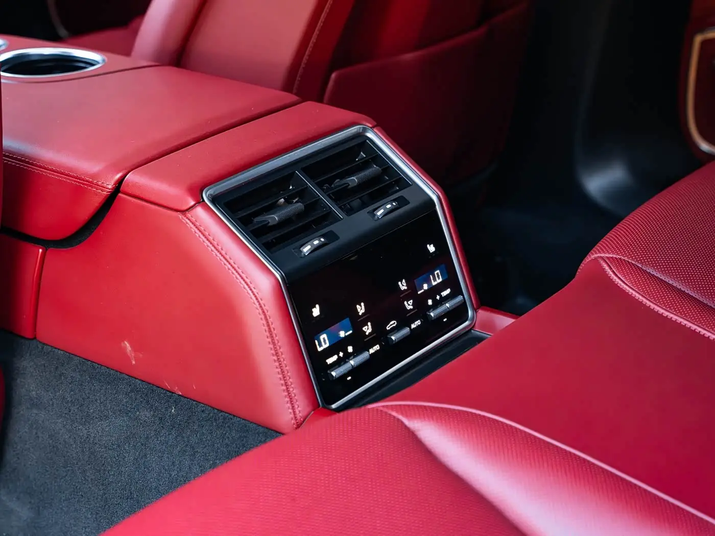 Porsche Panamera 2022 — Photo 11/12