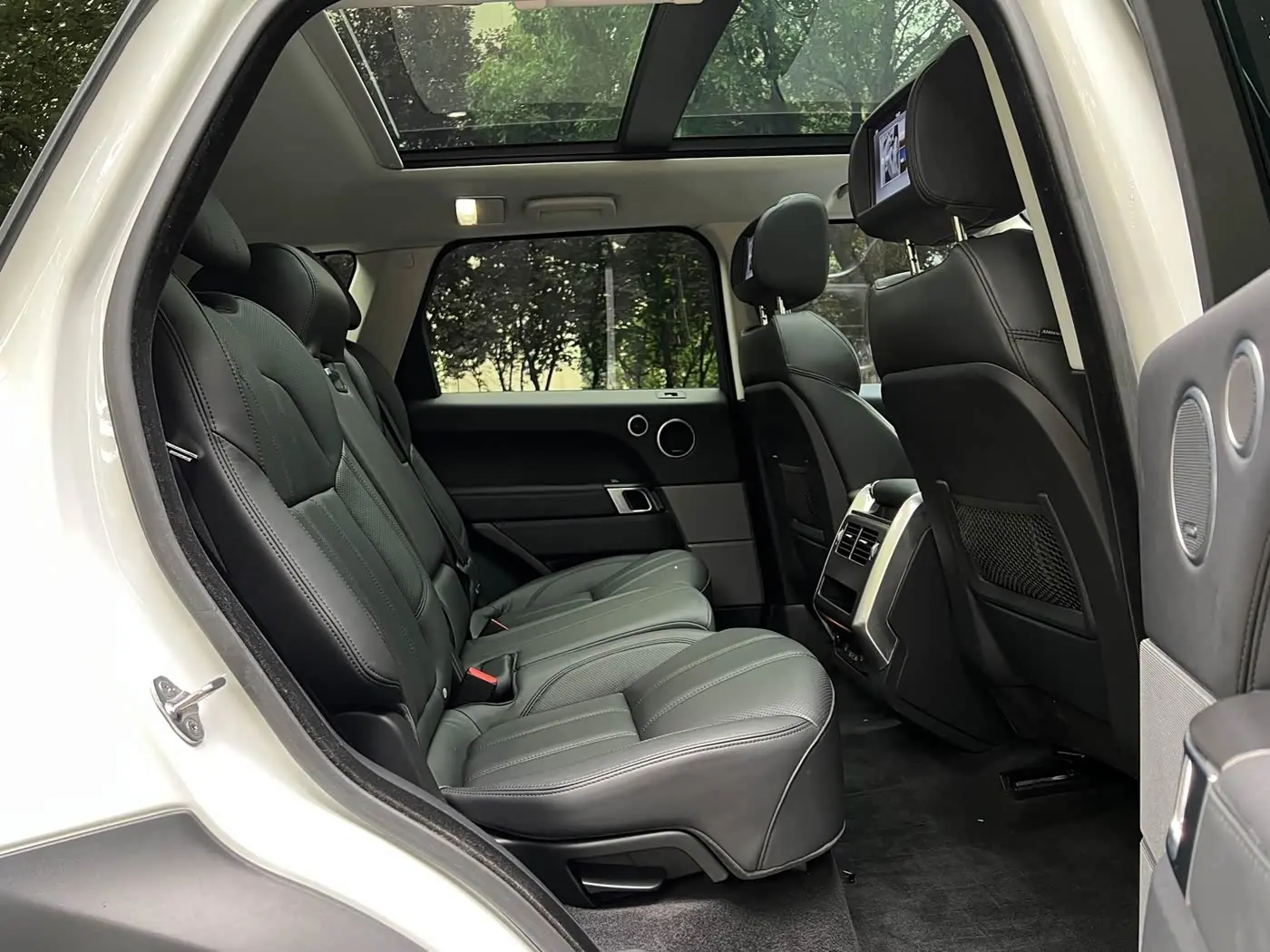 Land Rover Range Rover Sport 2017 — Фото 9/20