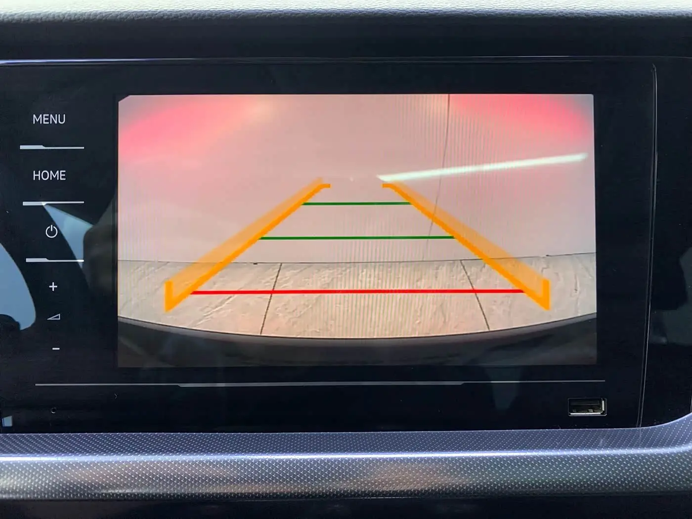Volkswagen Passat 2022 — Photo 7/20
