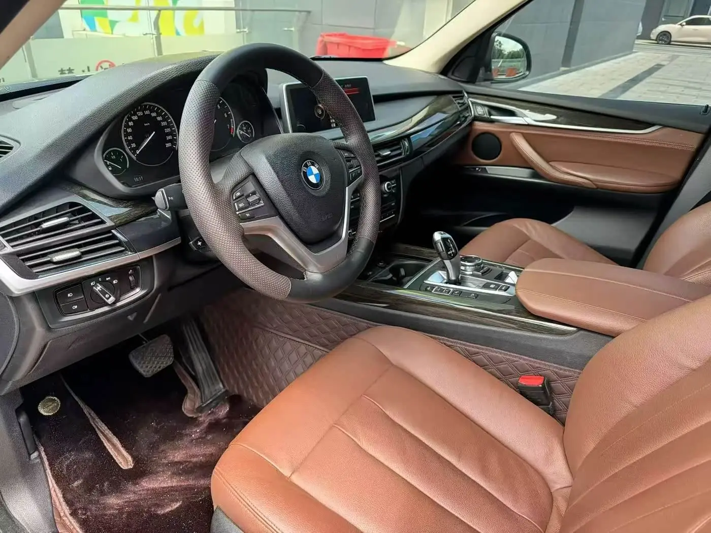 BMW X5 2017 — Photo 4/9