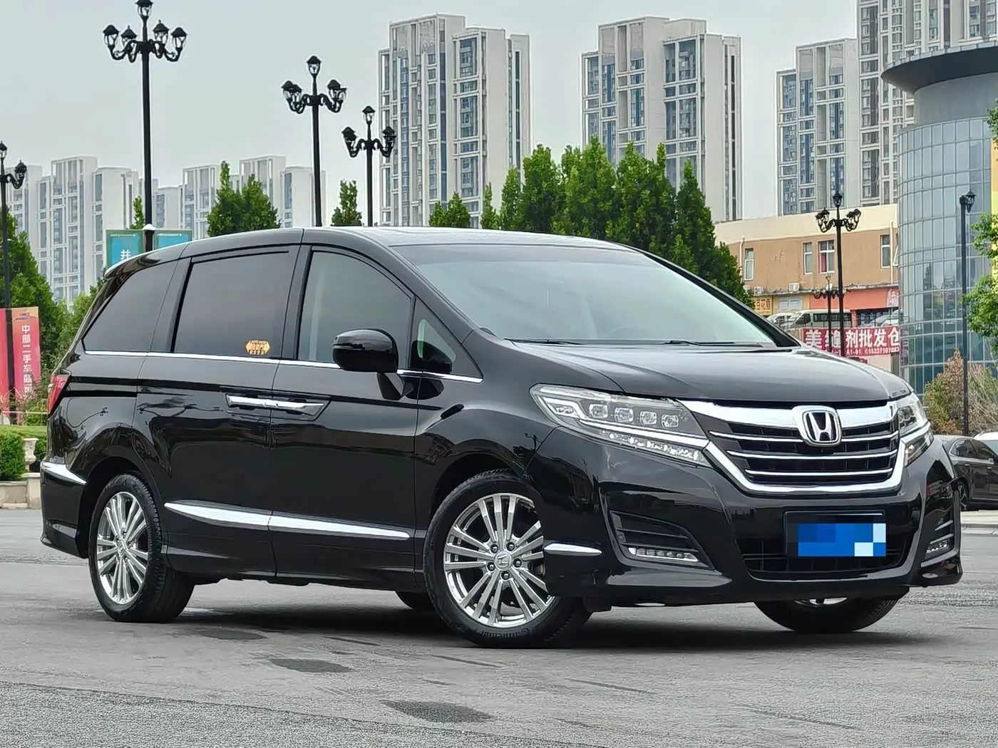 Honda Elysion 2018 — Şəkil 3/20