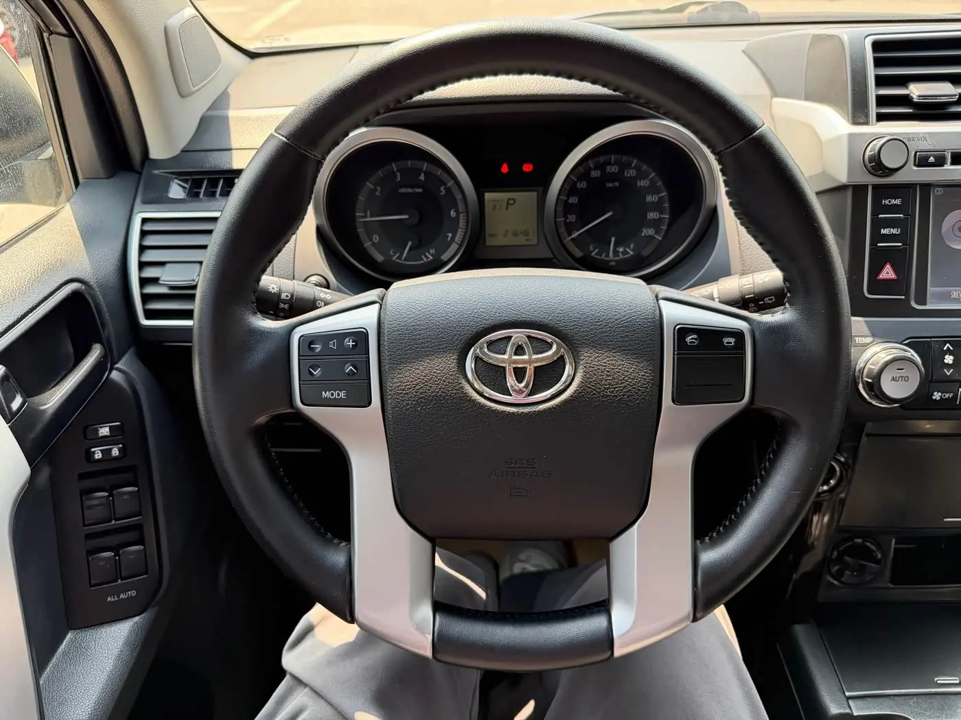 Toyota Prado 2016 — Photo 19/20