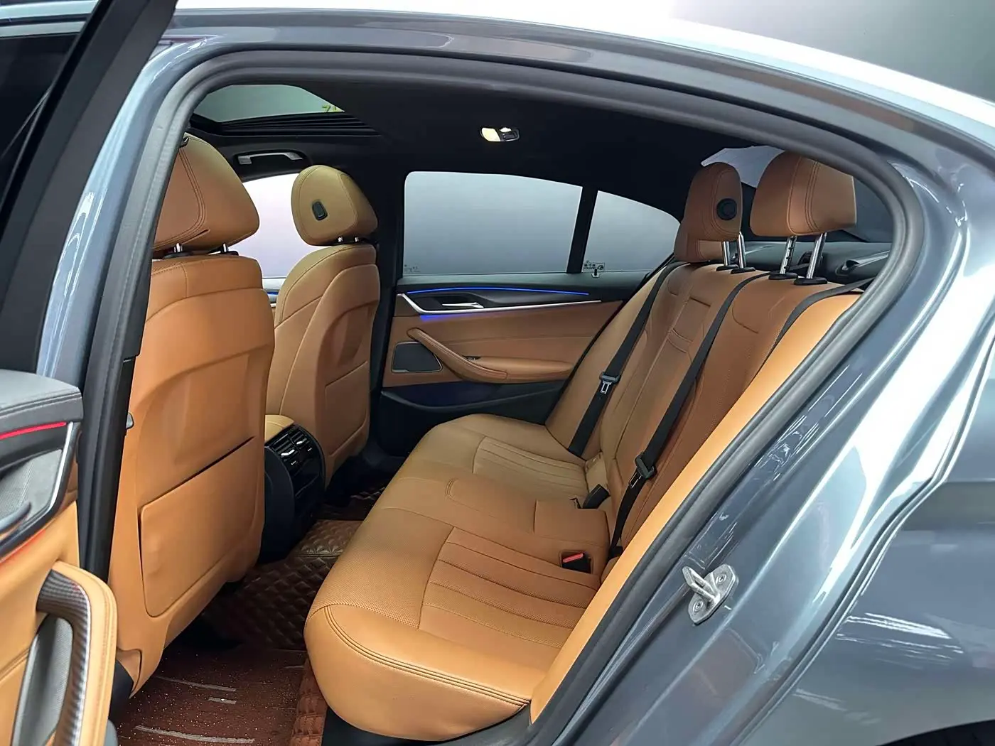 BMW 5 Series 2022 — Şəkil 4/9