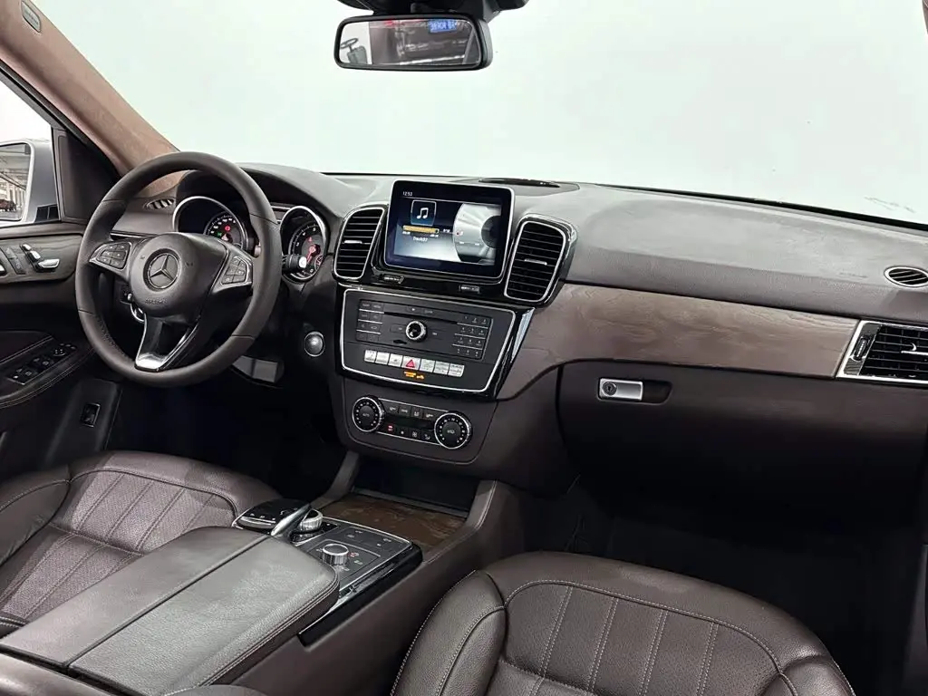 Mercedes-Benz GLE 2016 — Şəkil 11/15