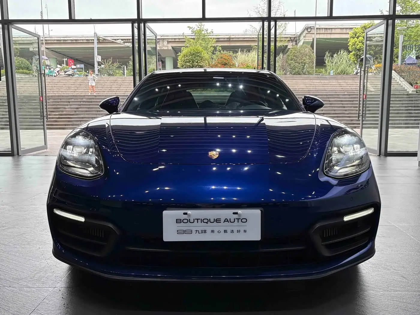 Porsche Panamera 2022 — Photo 2/20