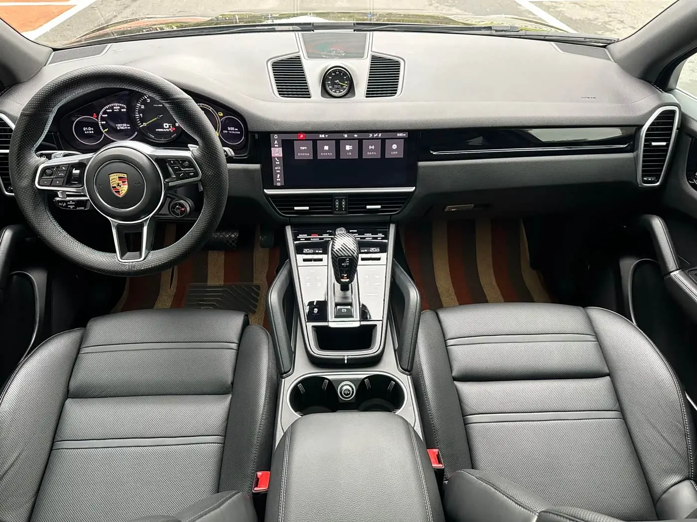 Porsche Cayenne New Energy 2021 — Photo 5/10