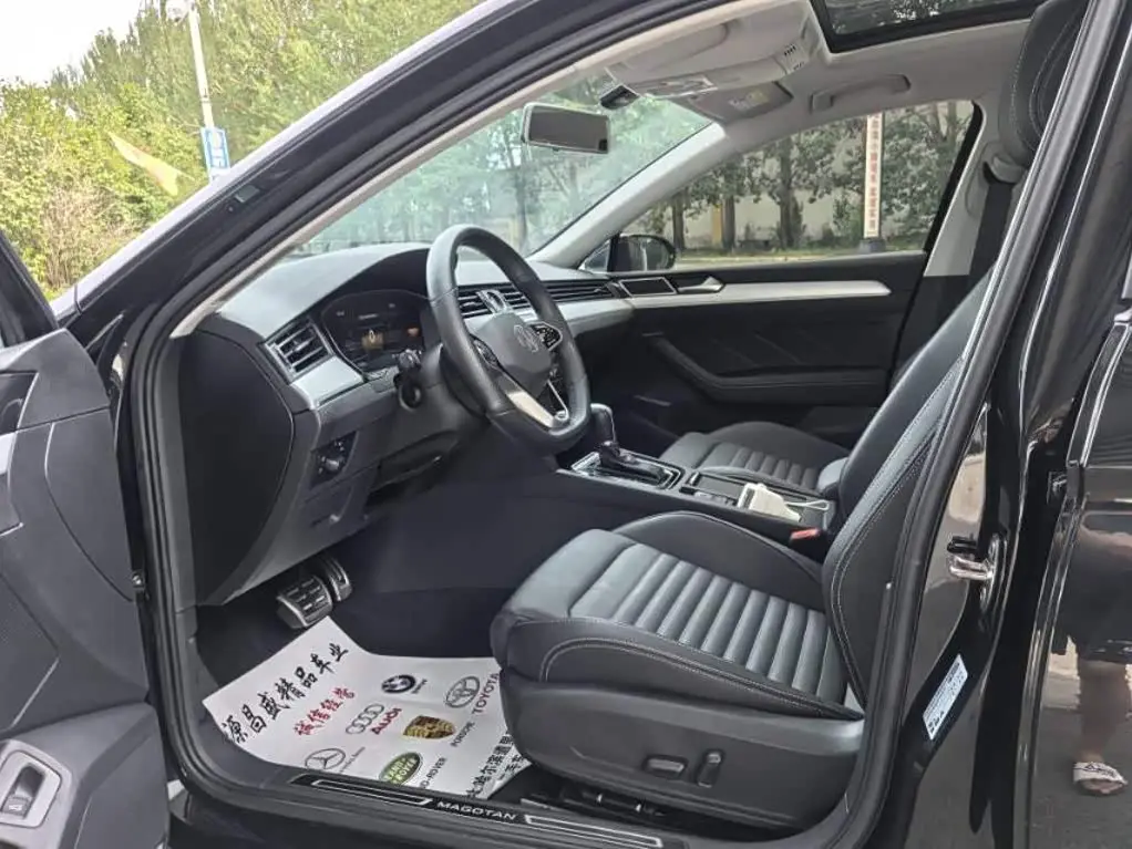 Volkswagen Magotan 2025 — Şəkil 8/18