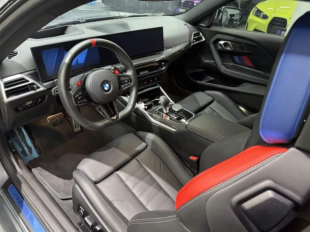 BMW M2 2025 — Photo 6/10