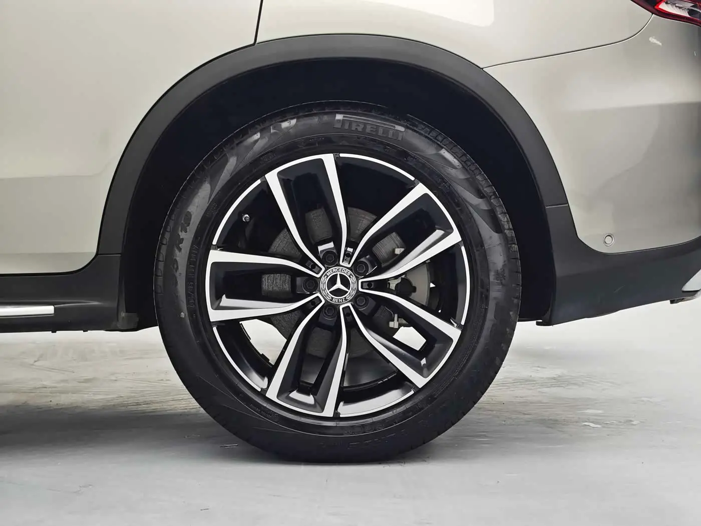 Mercedes-Benz GLC 2020 — Photo 13/16