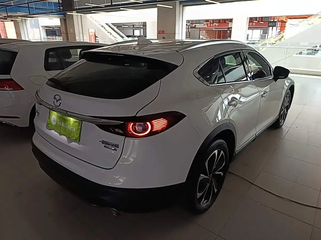 Mazda CX-4 2020 — Photo 7/20