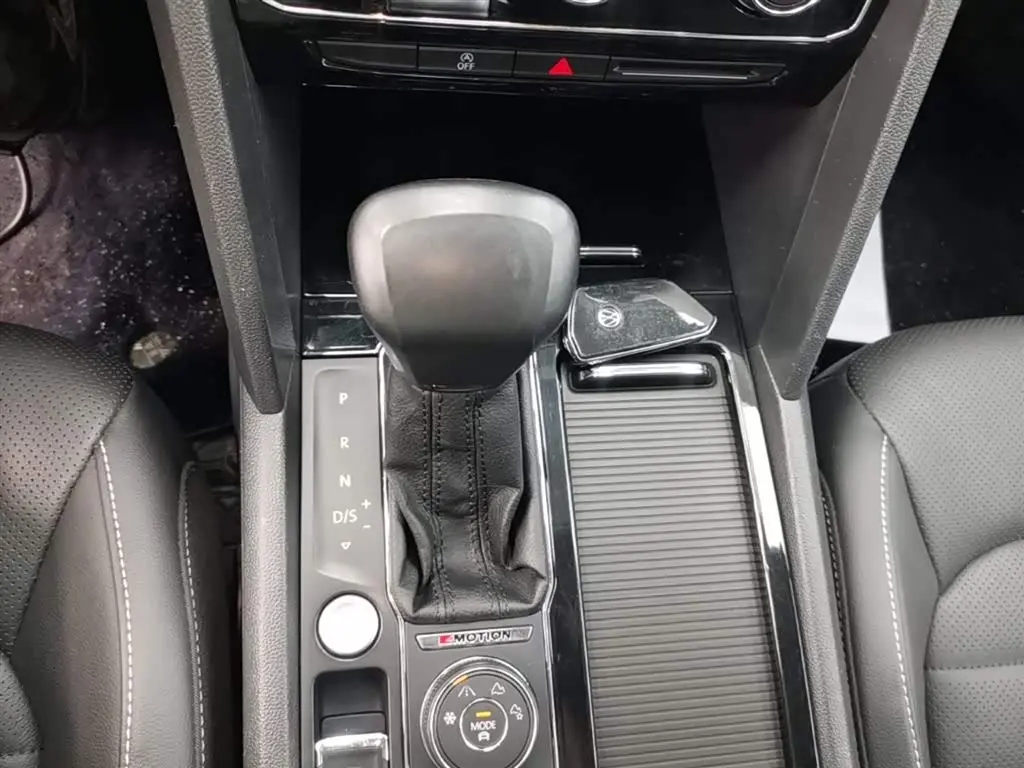 Volkswagen Teramont 2020 — Photo 14/20