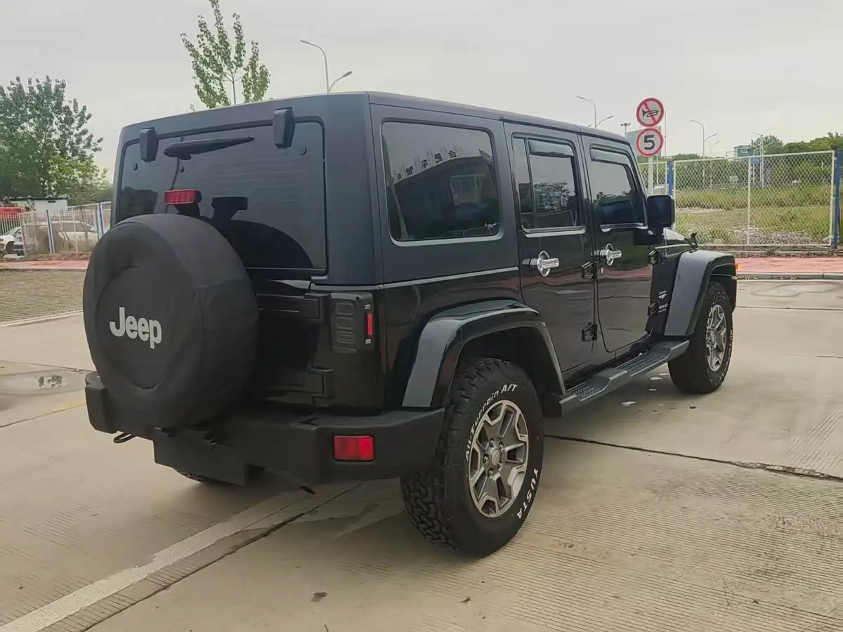 Jeep Wrangler 2016 — Photo 7/20