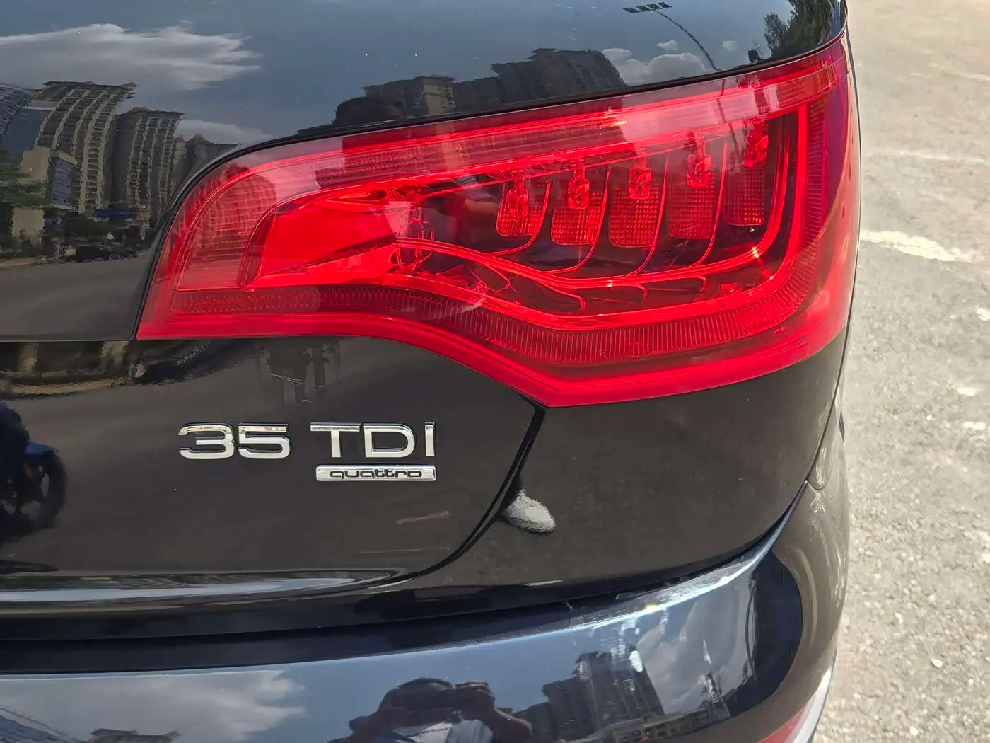 Audi Q7 2014 — Şəkil 15/17