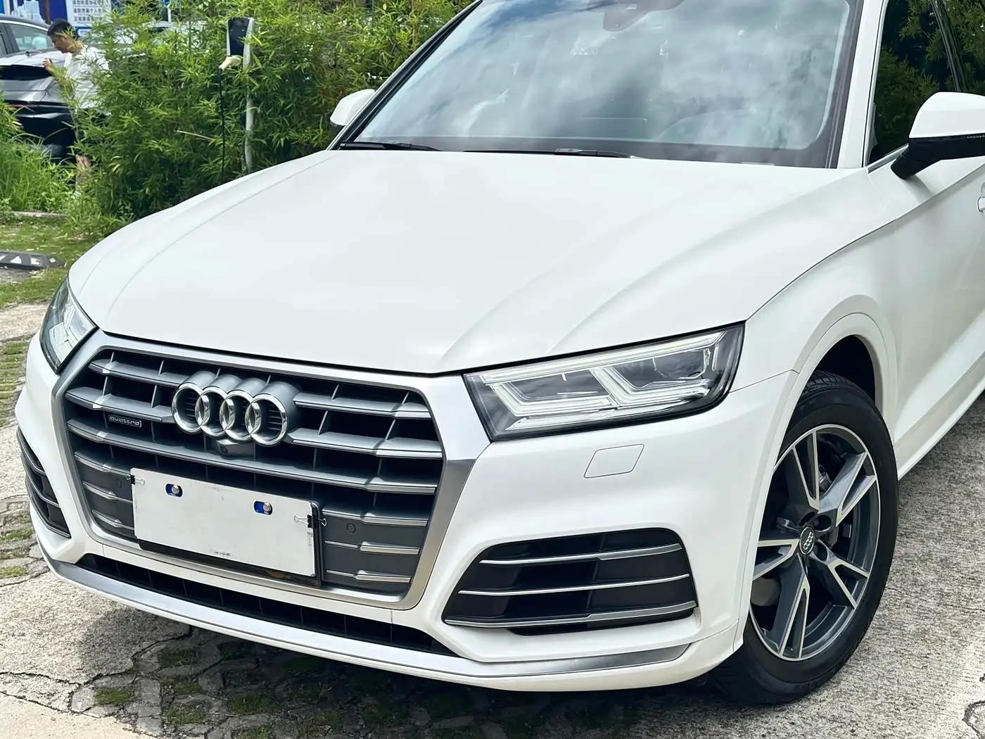Audi Q5L 2020 — Фото 4/20