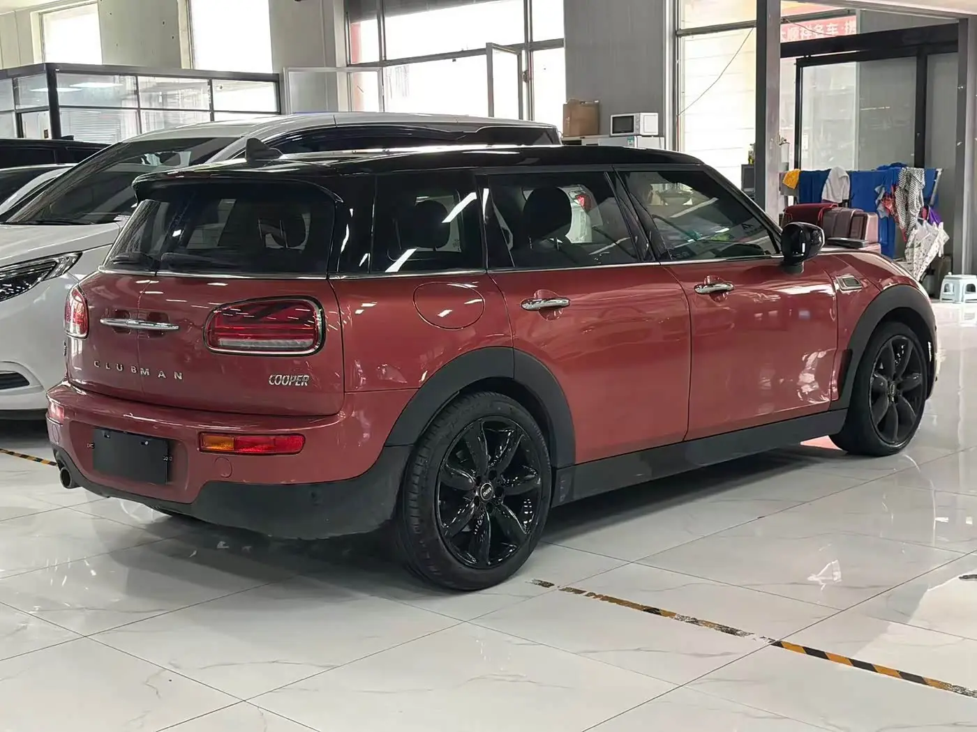 MINI CLUBMAN 2021 — Photo 4/15