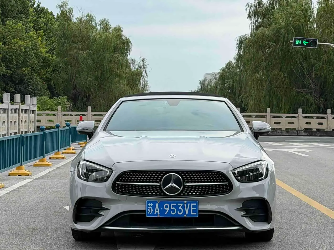Mercedes-Benz E-Class 2021 — Photo 4/20