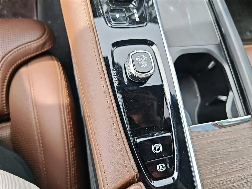 Volvo S90 2024 — Photo 15/20