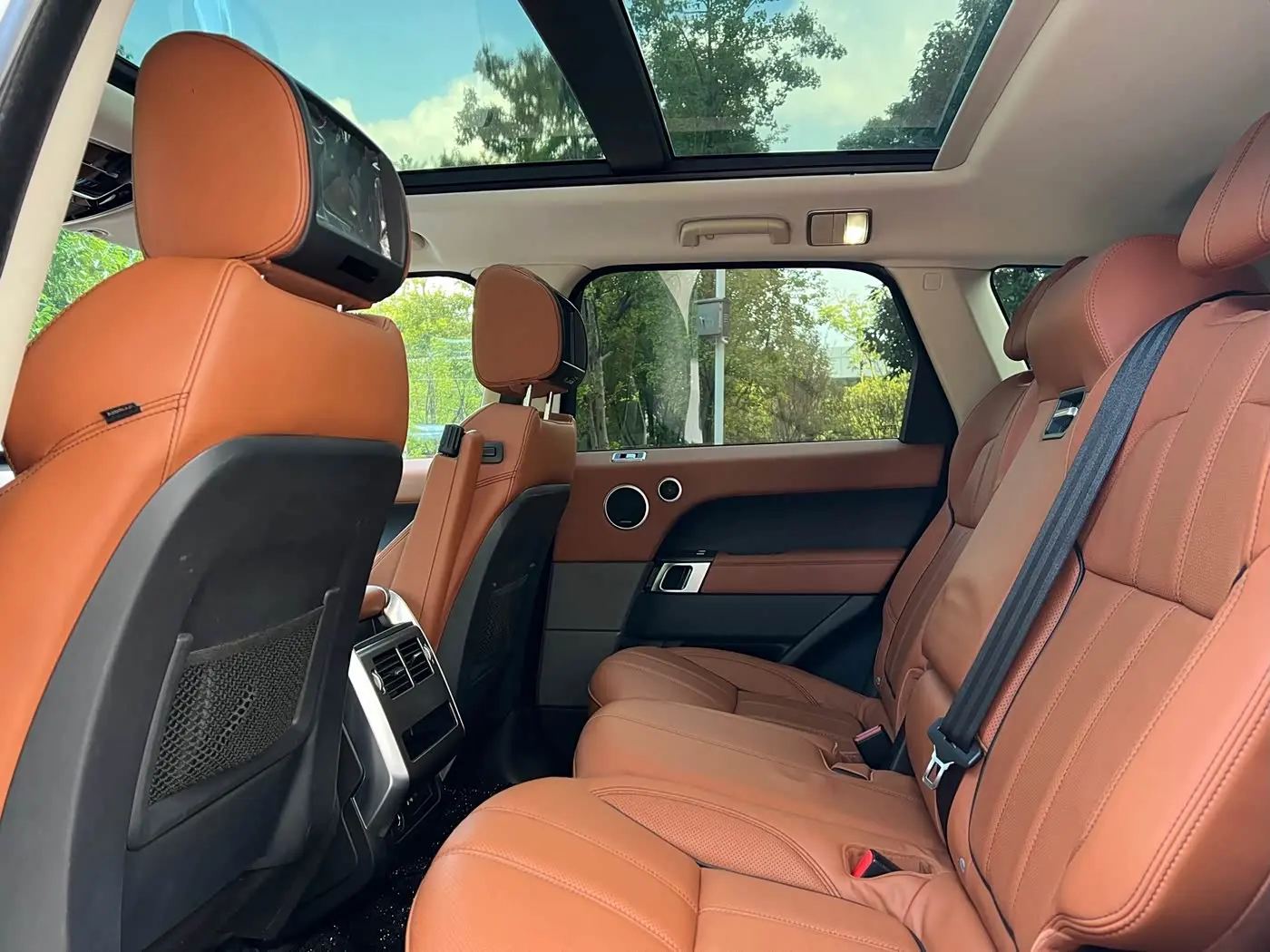 Land Rover Range Rover Sport 2015 — Photo 6/9