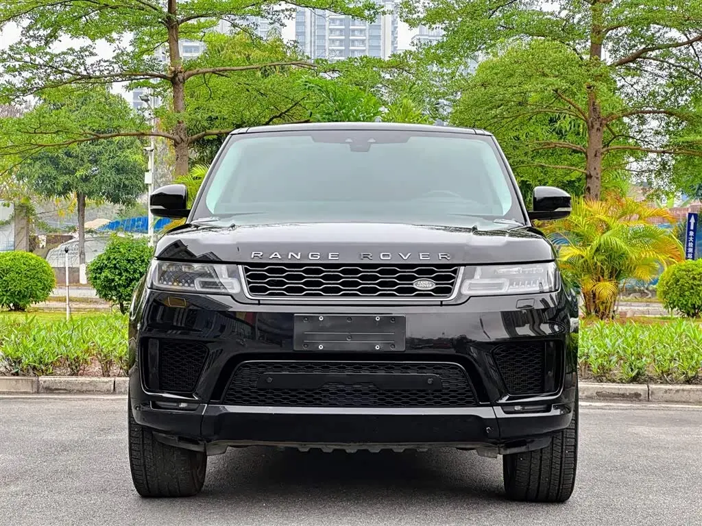 Land Rover Range Rover Sport 2018 — Фото 3/20