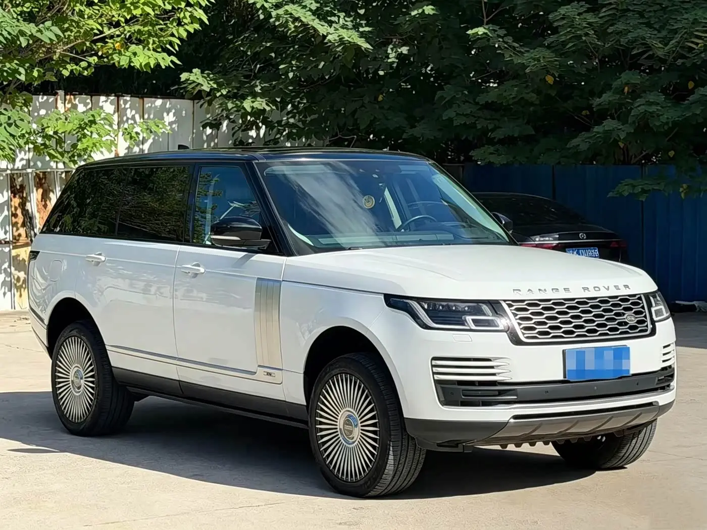 Land Rover Range Rover 2020 — Photo 3/19