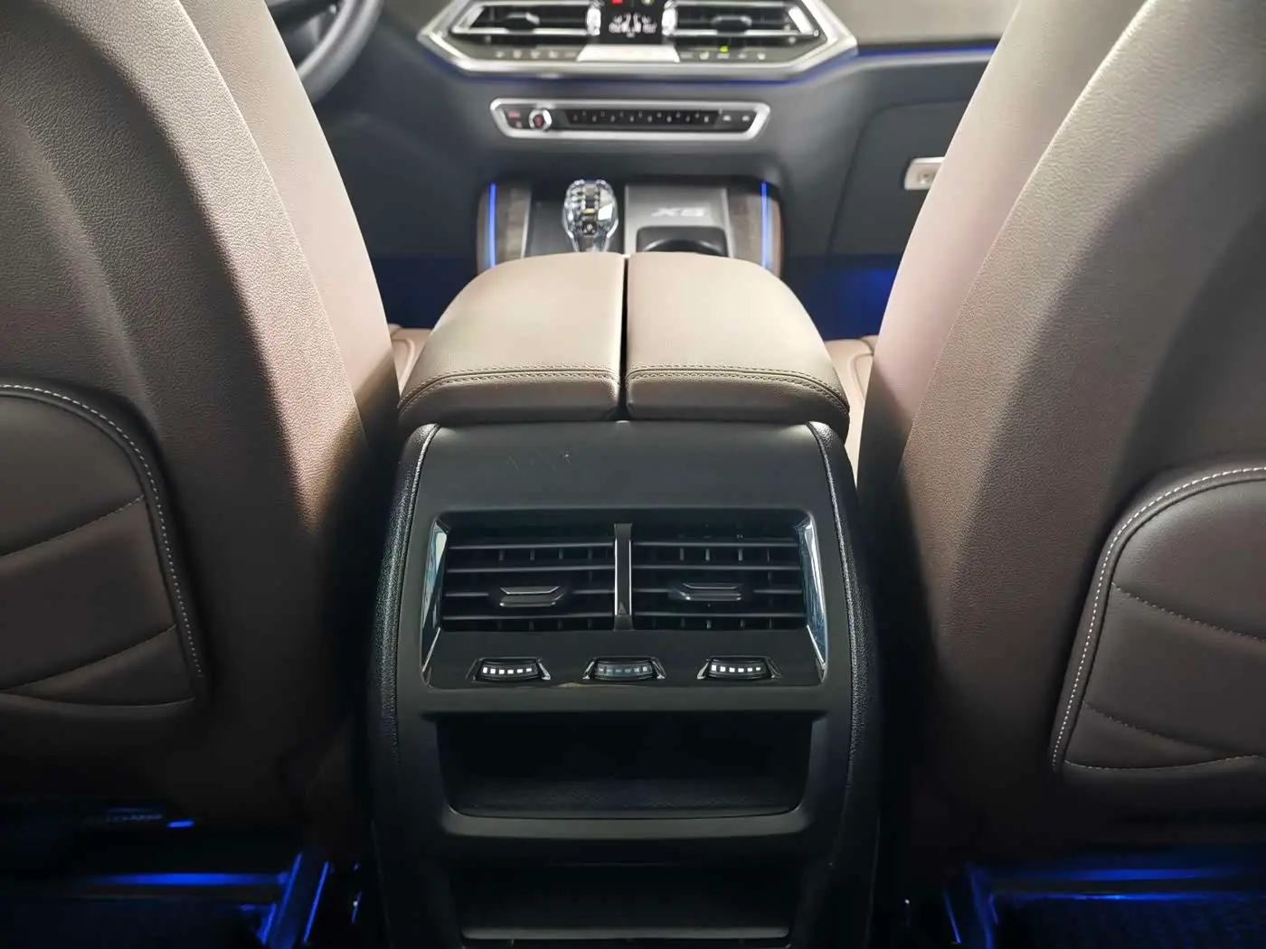BMW X5 2023 — Şəkil 11/16