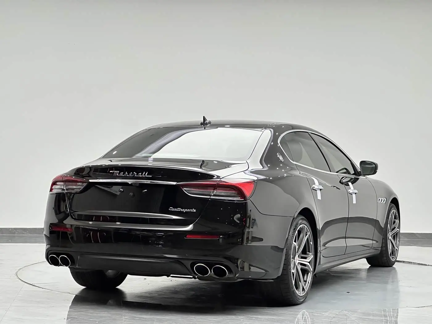 Maserati Quattroporte 2017 — Şəkil 6/20