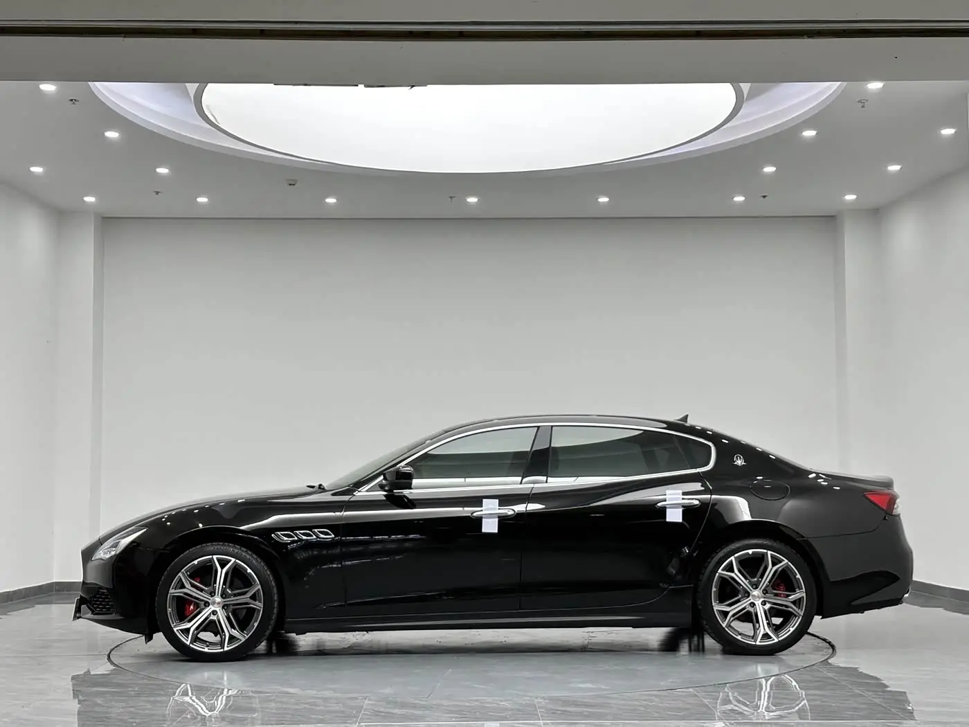 Maserati Quattroporte 2017 — Şəkil 5/20